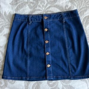 Celebrity Pink stretch denim skirt